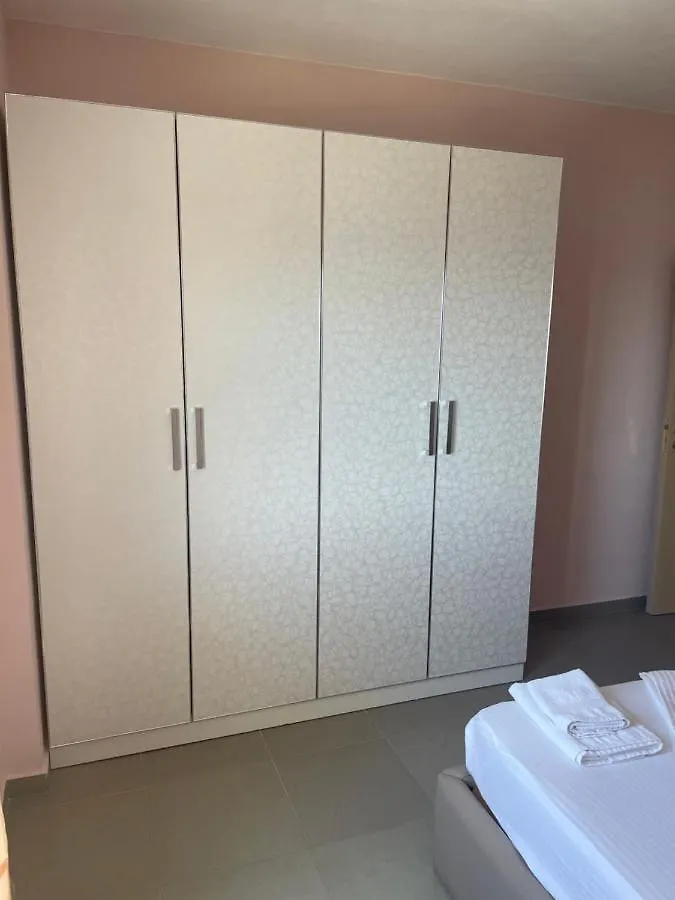 Xhulio Apartments Sarandë Albánie