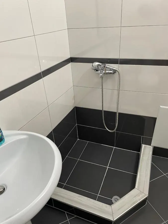 Xhulio Apartments Sarandë Albania