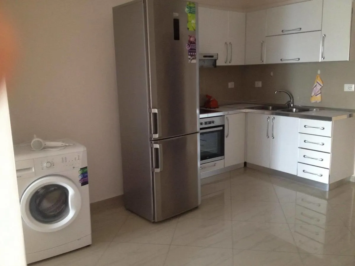 Xhulio Apartments Sarandë