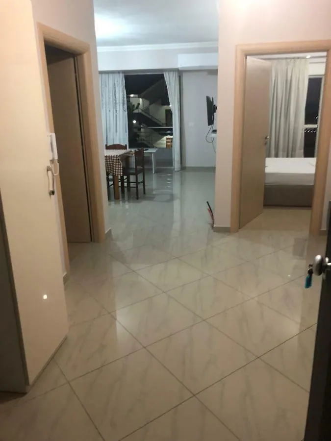 Xhulio Apartments Sarandë
