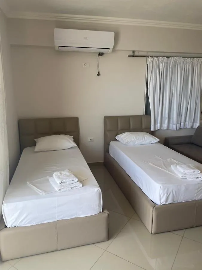 Xhulio Apartments Sarandë Albania