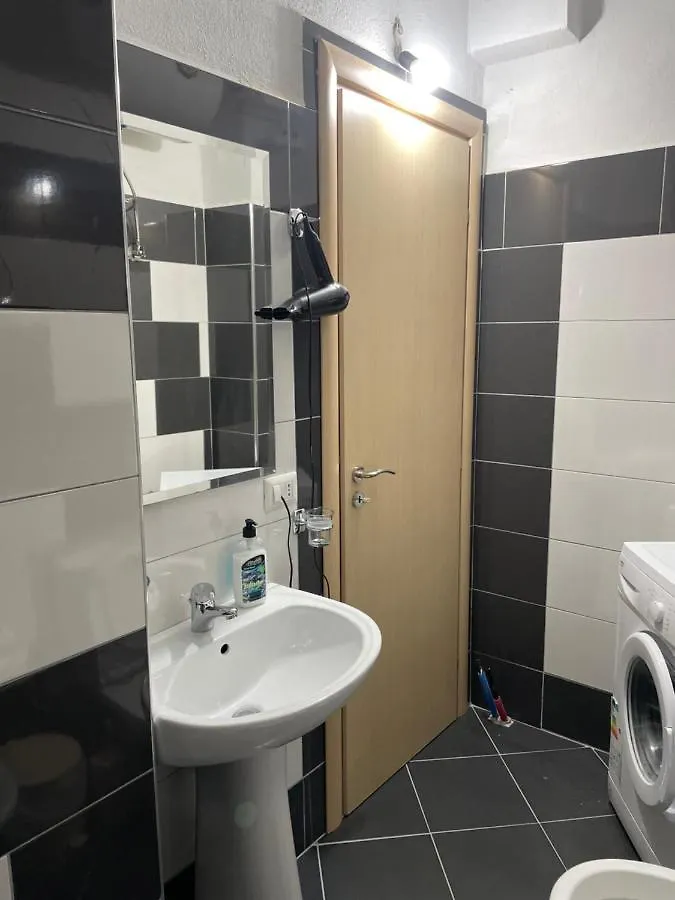 Xhulio Apartments Saranda