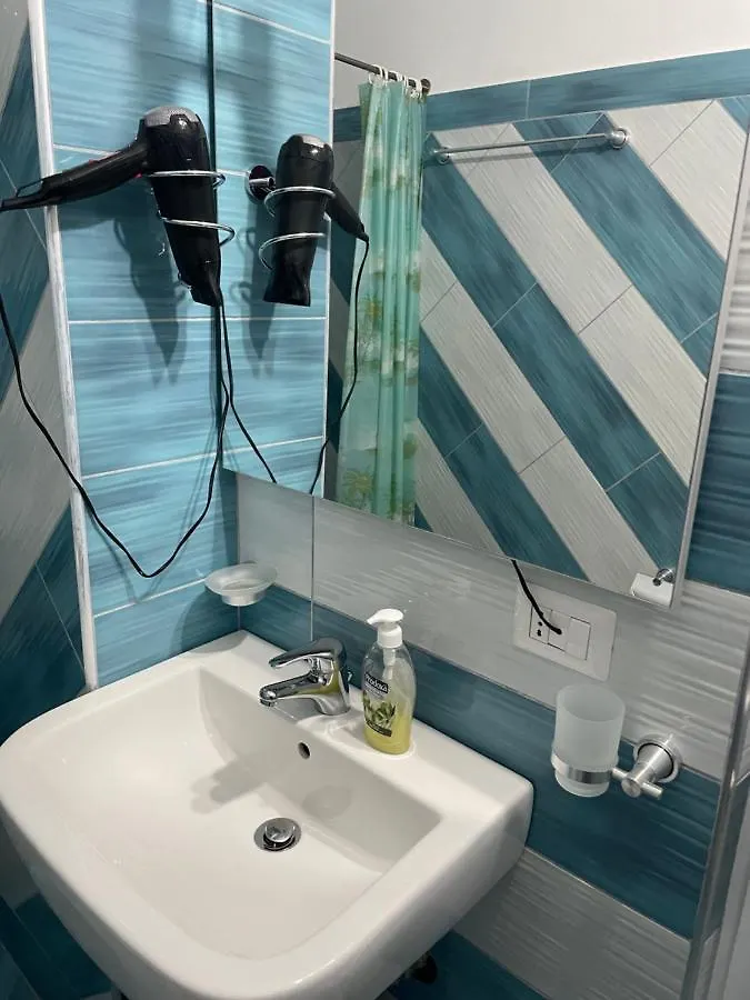 Xhulio Apartments Sarandë