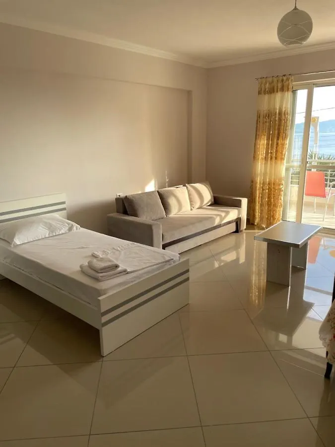 Xhulio Apartments Saranda