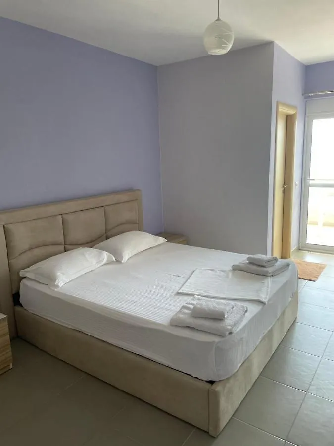 Xhulio Apartments Saranda Arnavutluk