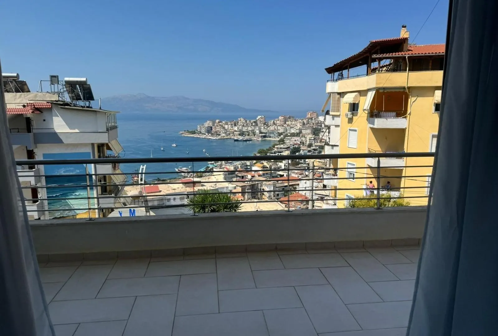 Xhulio Apartments Saranda
