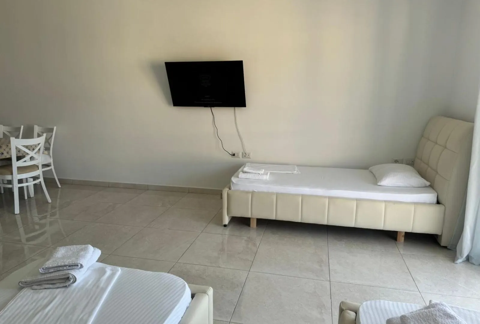 Xhulio Apartments Sarandë Albania