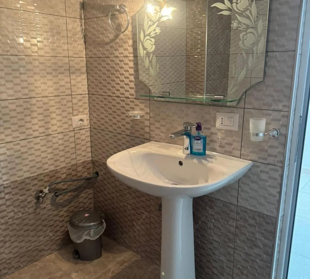 Xhulio Apartments Saranda